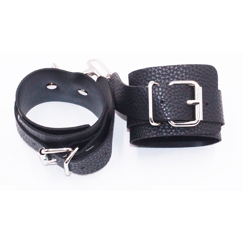 Kit Bondage Preto 7 Peças - Algema, Chicote e Mordaça - Imagem 7